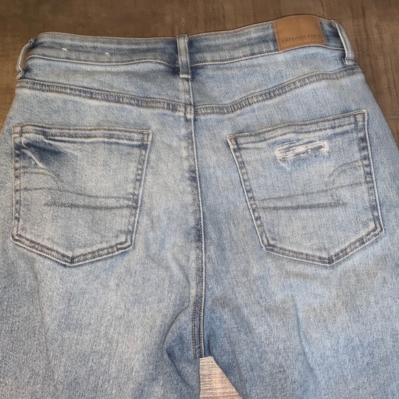 American eagle women’s mom jean. - Picture 4 of 4